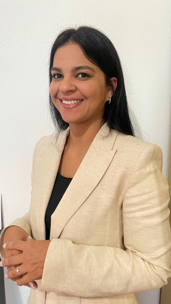 Dra. Líbna Nascimento Santos